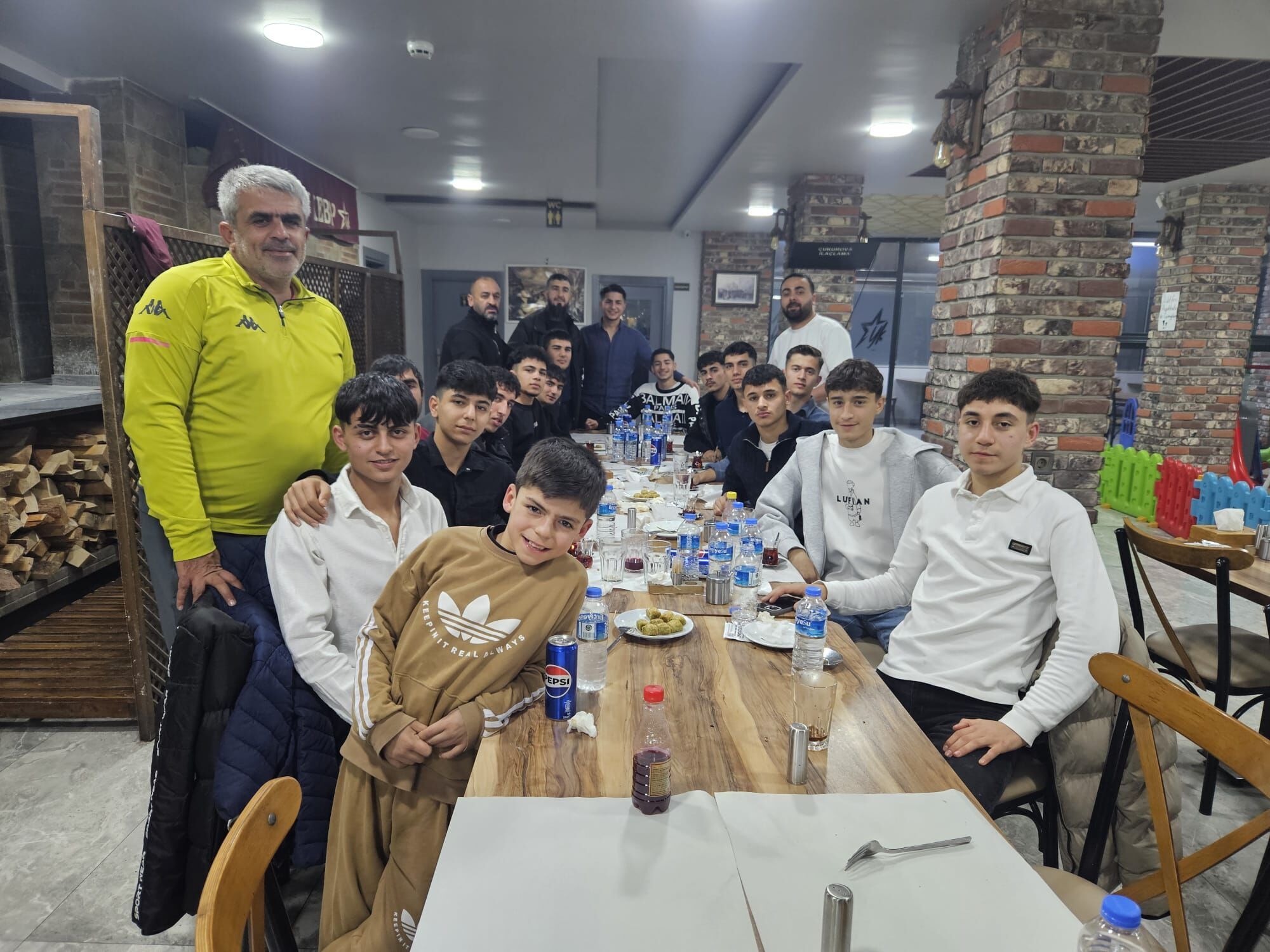 Yenibeygücü U 18 Moral Yemeğinde Kenetlendi (5)
