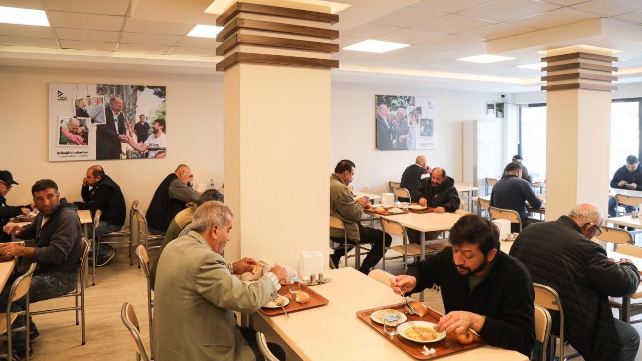 Yüreğir Kent Lokantasında Uygun Fiyatlı Sıcak Yemek Hizmeti2-1