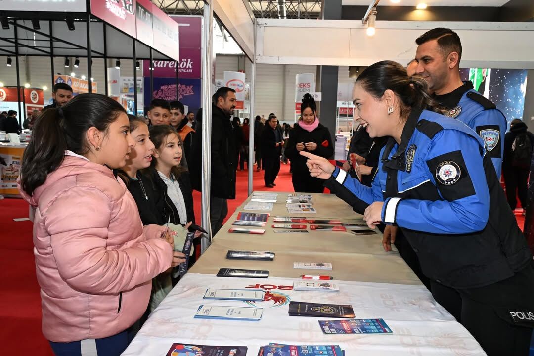 Adana Emniyeti Çukurova Kitap Fuarı’nda (2)