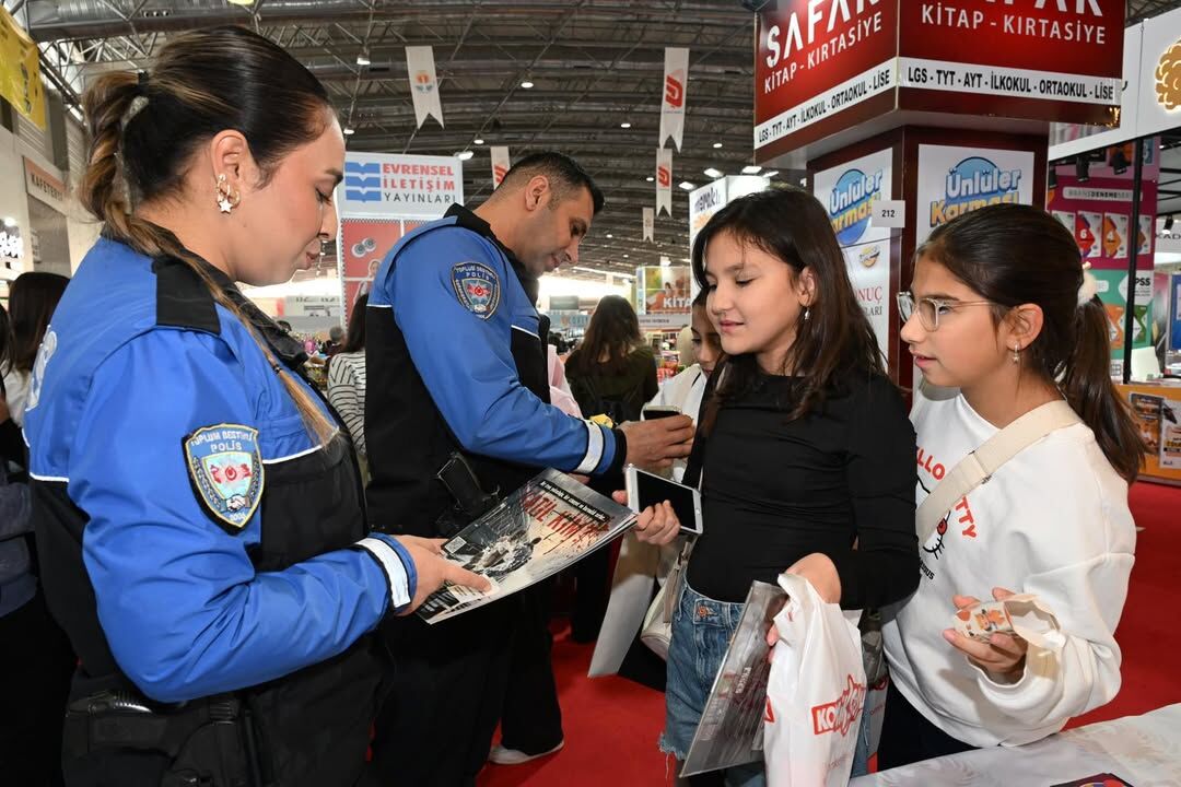 Adana Emniyeti Çukurova Kitap Fuarı’nda (3)