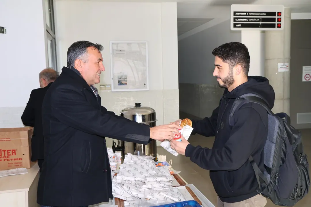 Atü’den Final Haftasında Öğrencilere Moral Desteği (1)