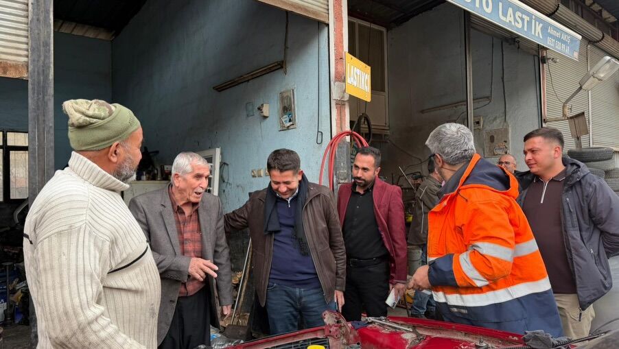 Başkan Özen Sahada Sanayi Esnafının Nabzını Tuttu (1)