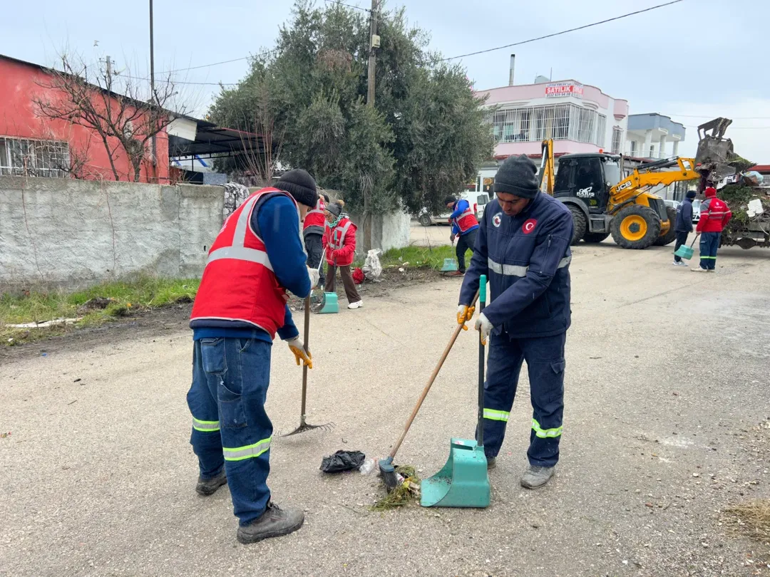 Ceyhan Belediyesi Sahada Mahalleler Nefes Aldı (2)