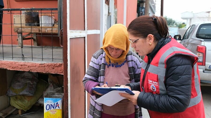 Ceyhan Belediyesi’nde Sosyal Belediyecilik Sahada Güçleniyor (2)