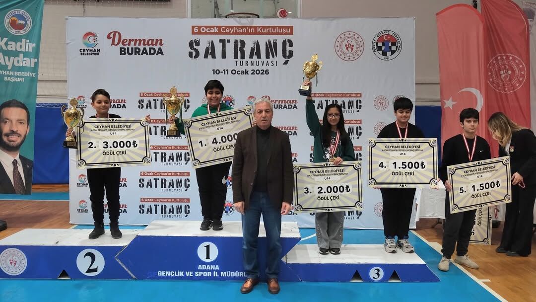 Ceyhan’da Kurtuluş Kupası Satranç Turnuvası Tamamlandı