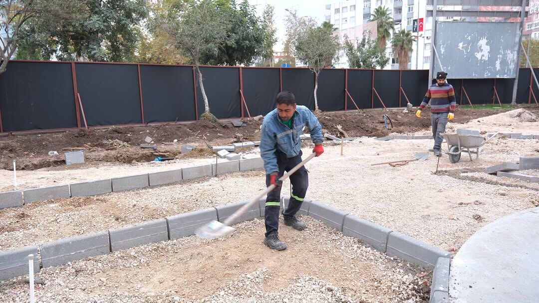 Ceyhan’da Vatandaşları Sevindirecek Çalışma (4)