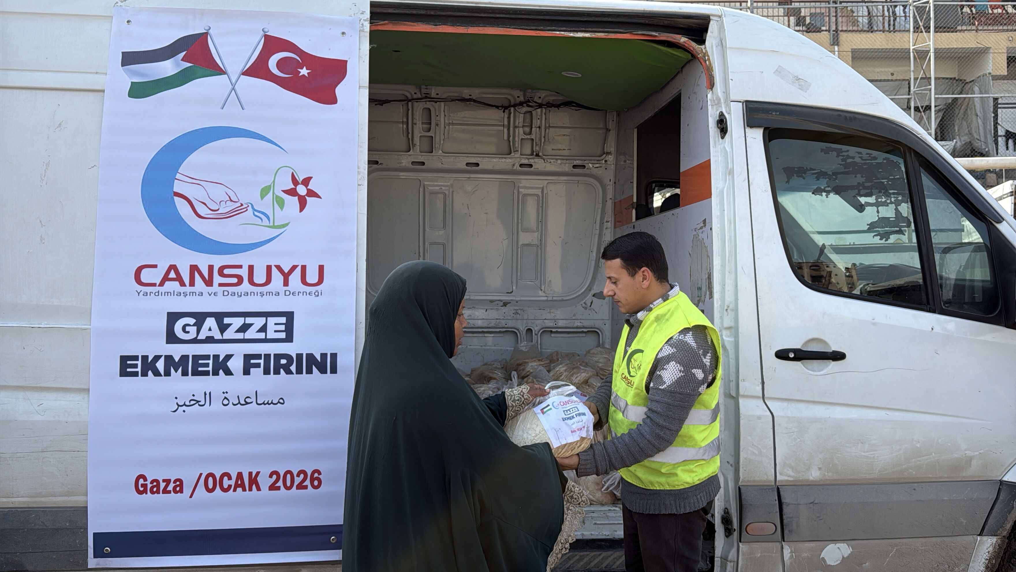 Ekmek Dağitimi (2)