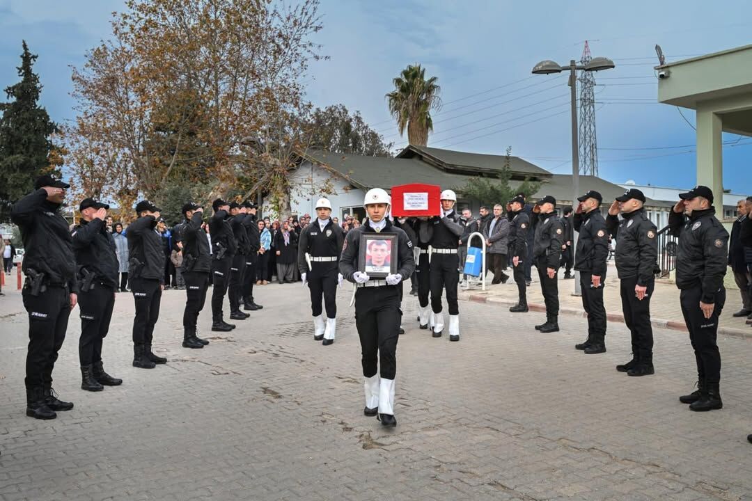 Emniyet Teşkilatı Ali Mercimek’i Son Yolculuğuna Uğurladı (2)