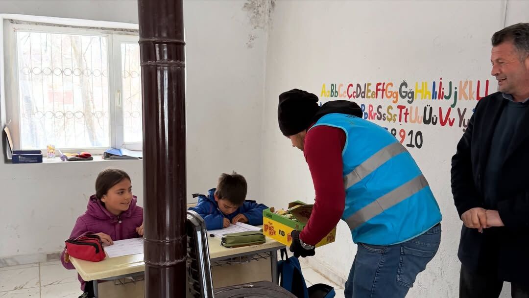 Geleceğe Uzanan El Feke Belediyesi Okullarda (1)
