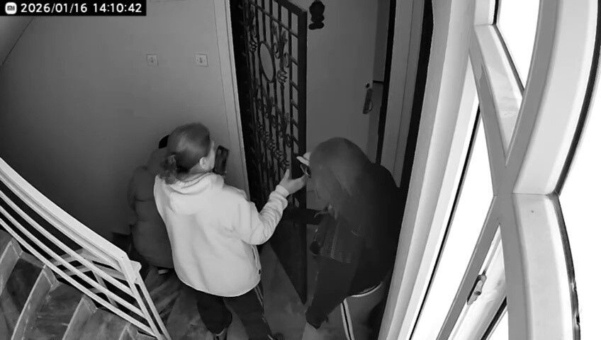 Hemşire Kadının Zorla Eve Girdiler Iddiasına Eşinden Yanıt “Evi Vekâletle Kiraya Verdim (2)
