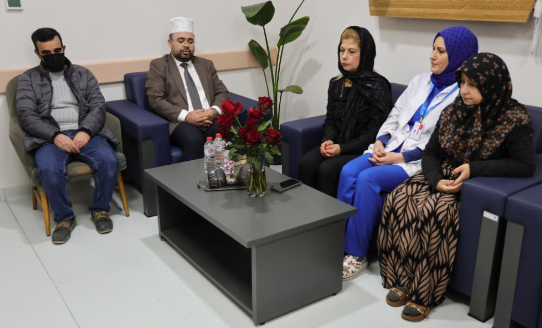 Karşıyaka Devlet Hastanesi’nde Palyatif Serviste Manevi Ve Müzikal Destek (2)