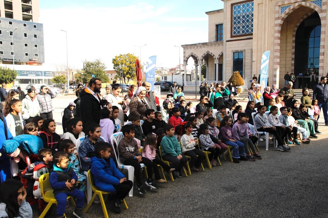 Mahalleler Şenlendi, Çocuklar Güldü Yüreğir’de Çocuk Şöleni (1)