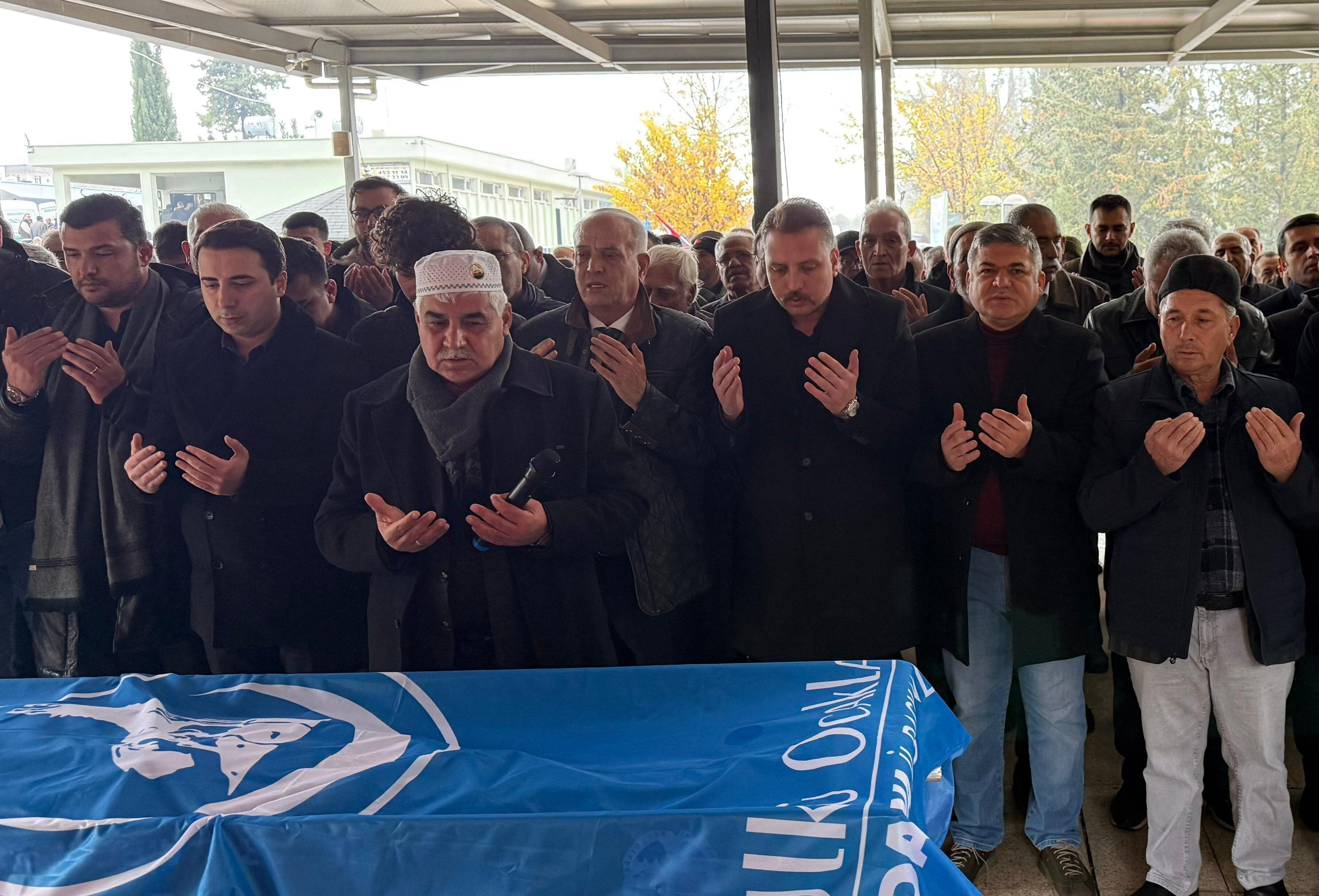 Mhp Adana Teşkilatı Nusrettin İlhan’ın Cenaze Törenine Katıldı (2)