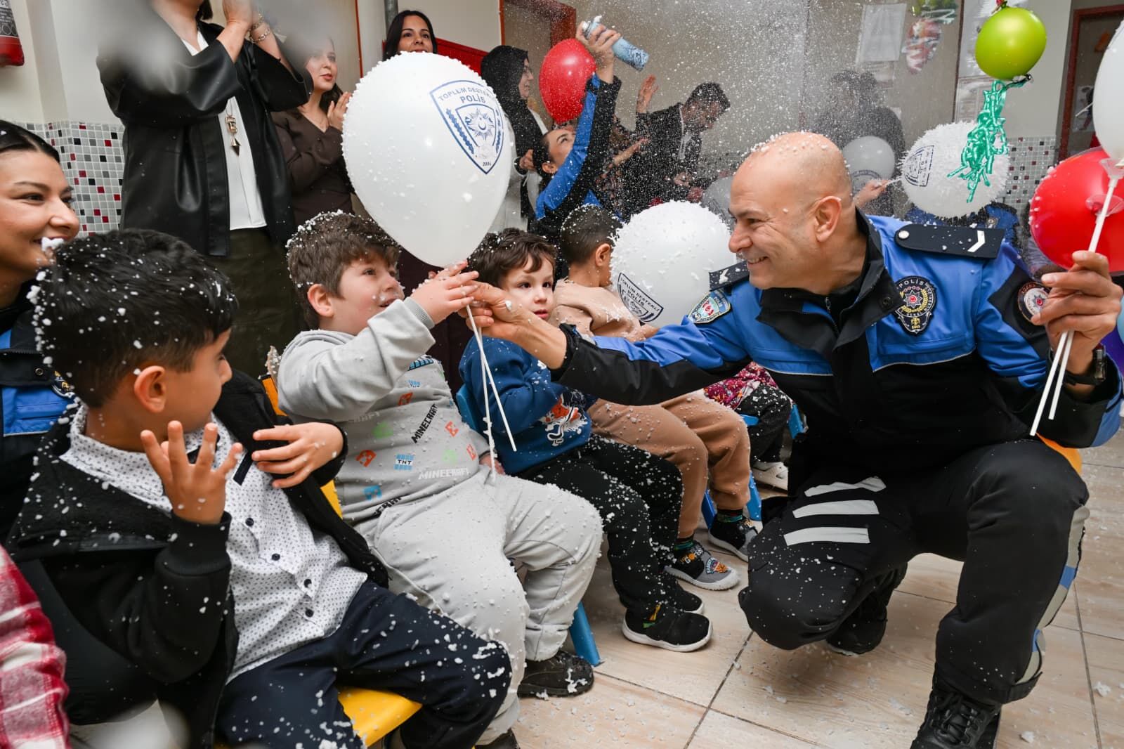 Toplum Destekli Polislerden Özel Öğrencilere Karne Sevinci Sürprizi (3)