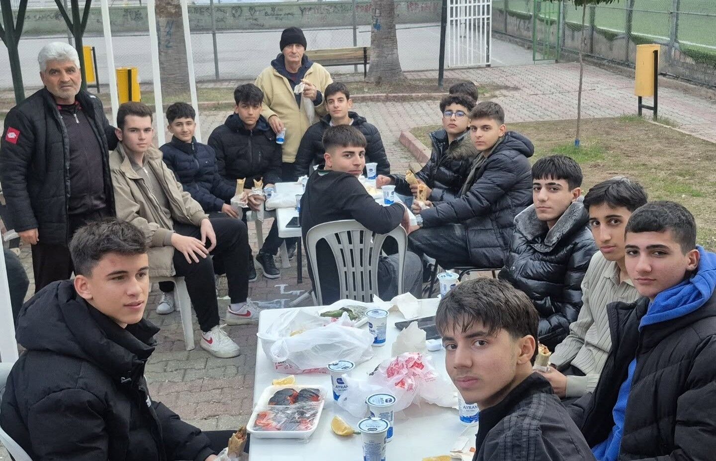 Torosspor U16 Şampiyonlar Grubu’nu Yemekle Taçlandırdı (2)