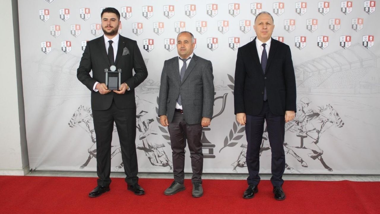 Yüreğir Belediyesi Koşusu Adana’da Nefes Kesti (1)
