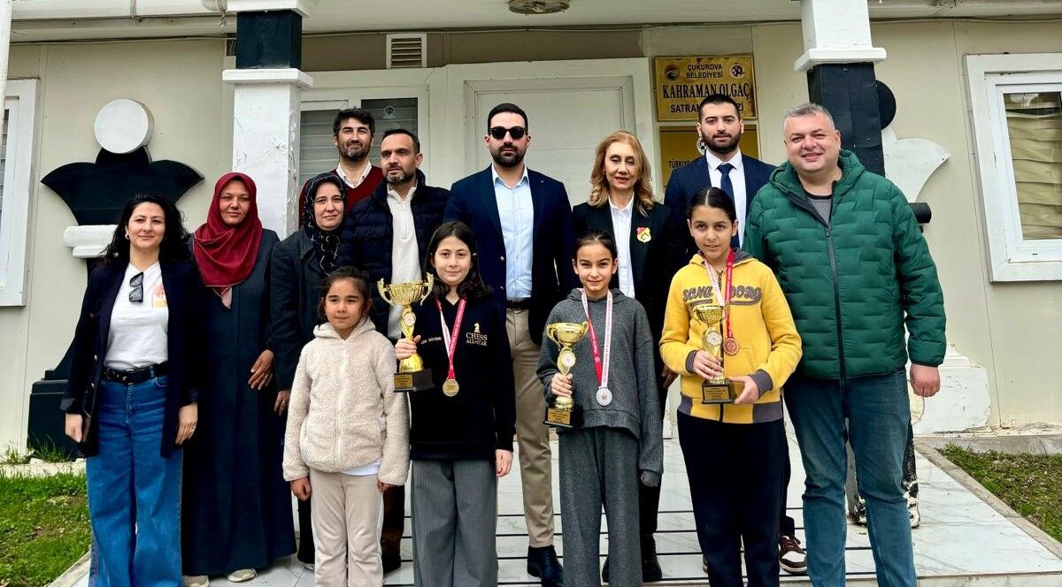 Adana Kadınlar Satranç İl Birinciliği Tamamlandı (4)