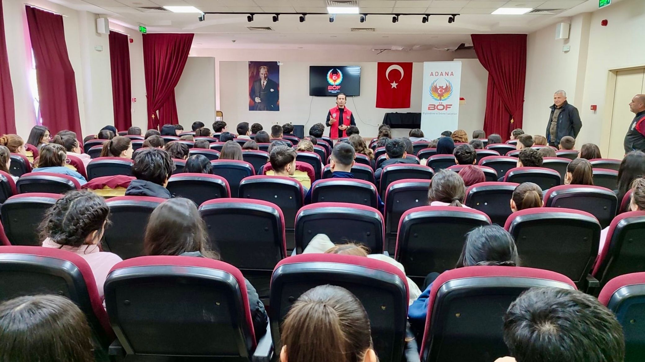 Adana’da Gençlere Terör Ve Dijital Risk Eğitimi Verildi