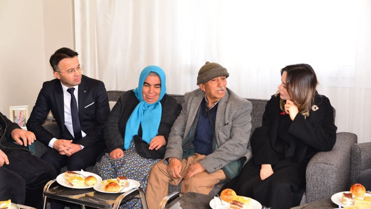 Adana'da Şehit Polis Memuru Mustafa Akgül'ün Ailesine Ev Hediye Edildi (1)