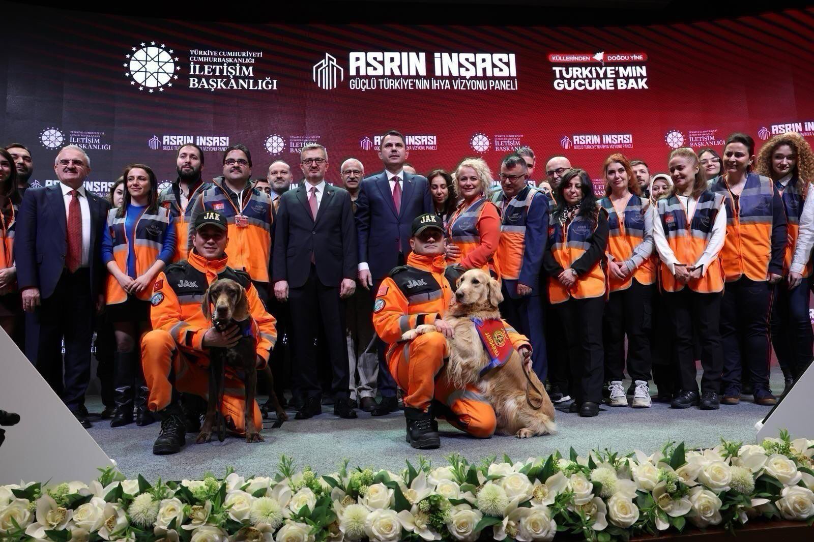 “Asrın İnşası Güçlü Türkiye’nin İhya Vizyonu” Paneli Gerçekleştirildi (1)