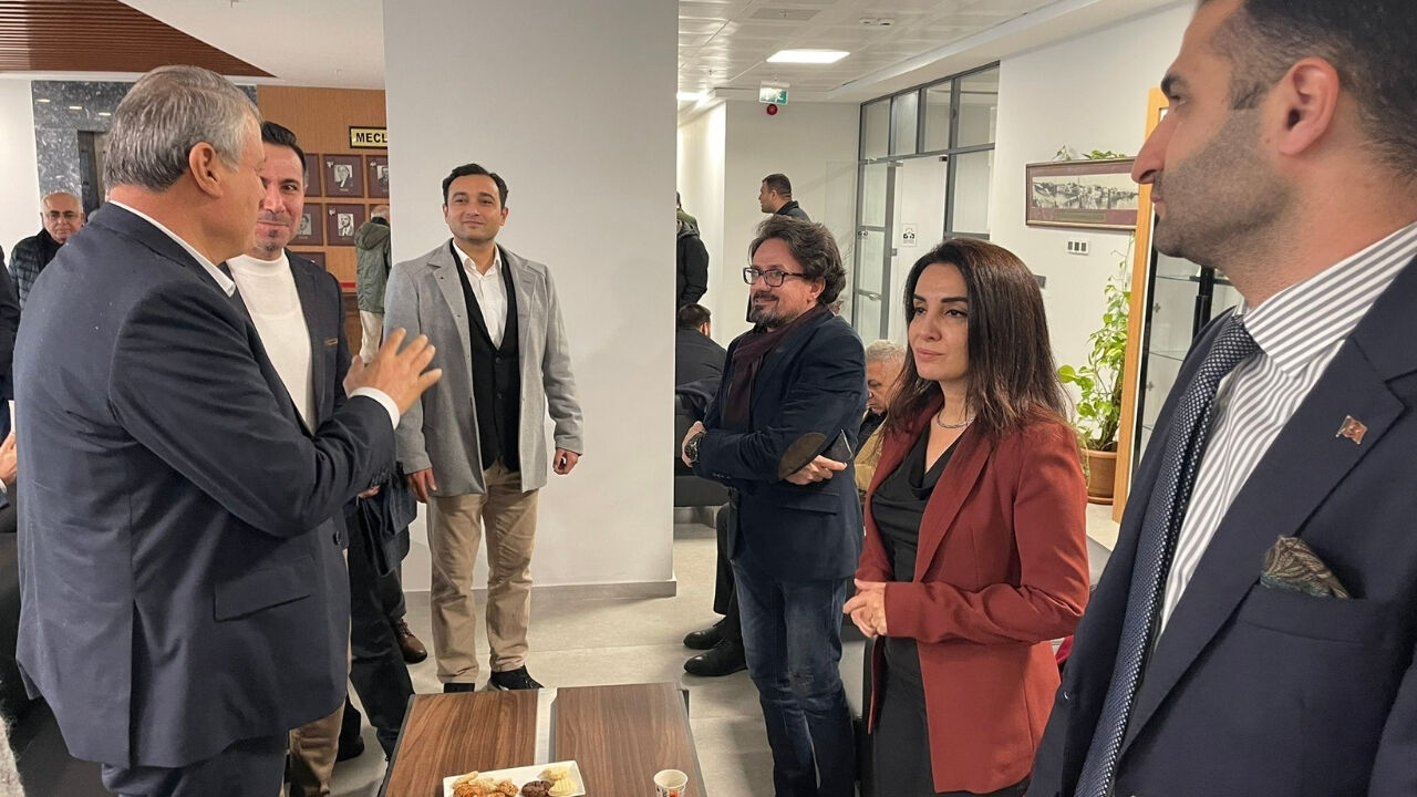 Ayhan Barut’tan Makine Mühendislerine Destek Ziyareti (1)