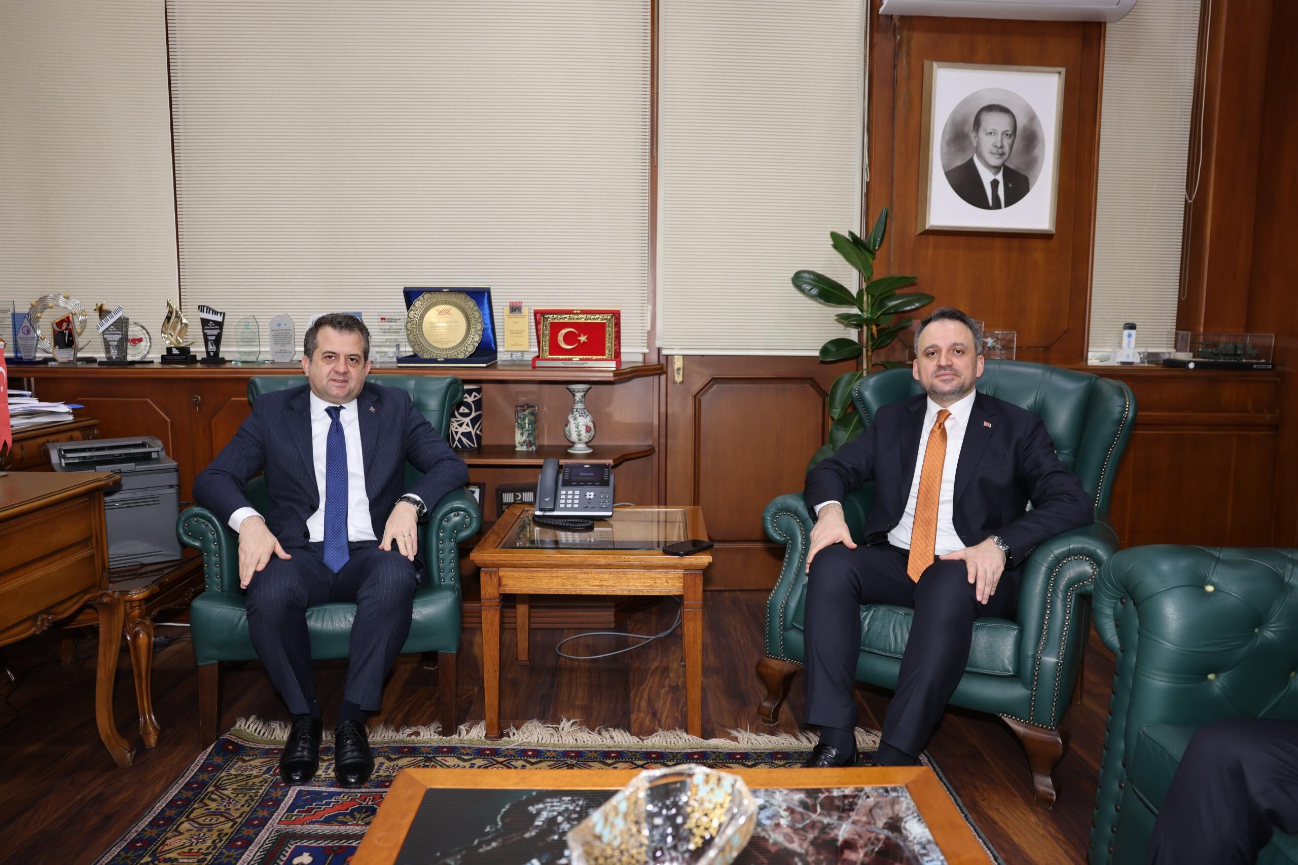 Bakan Yardımcısı Eminoğlu Çukurova Üniversitesi’nde Gençlerle Buluştu