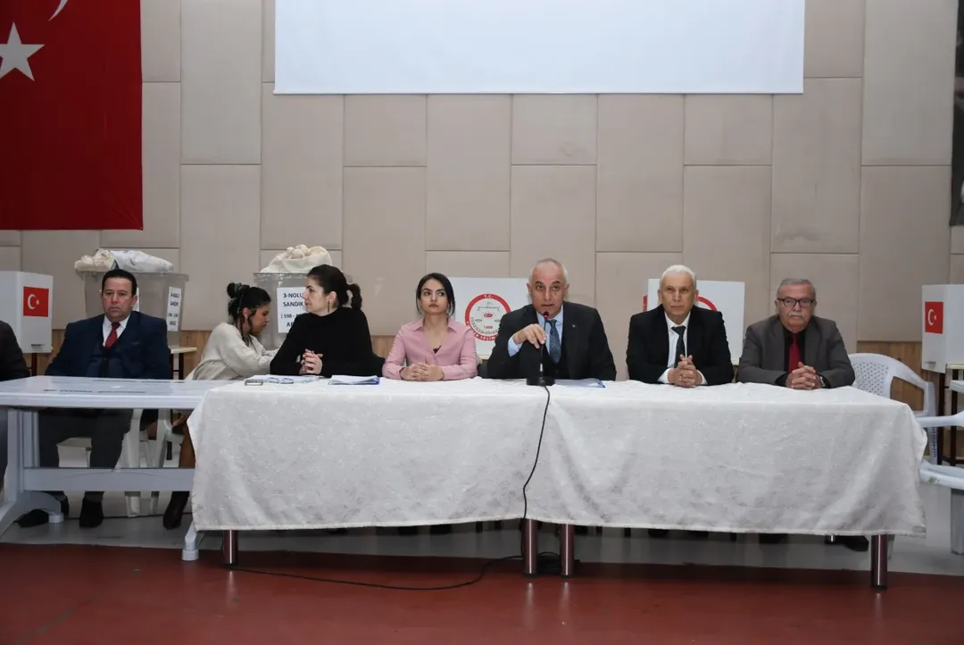Başkan İhsan Evrenkaya Güven Tazeledi (2)