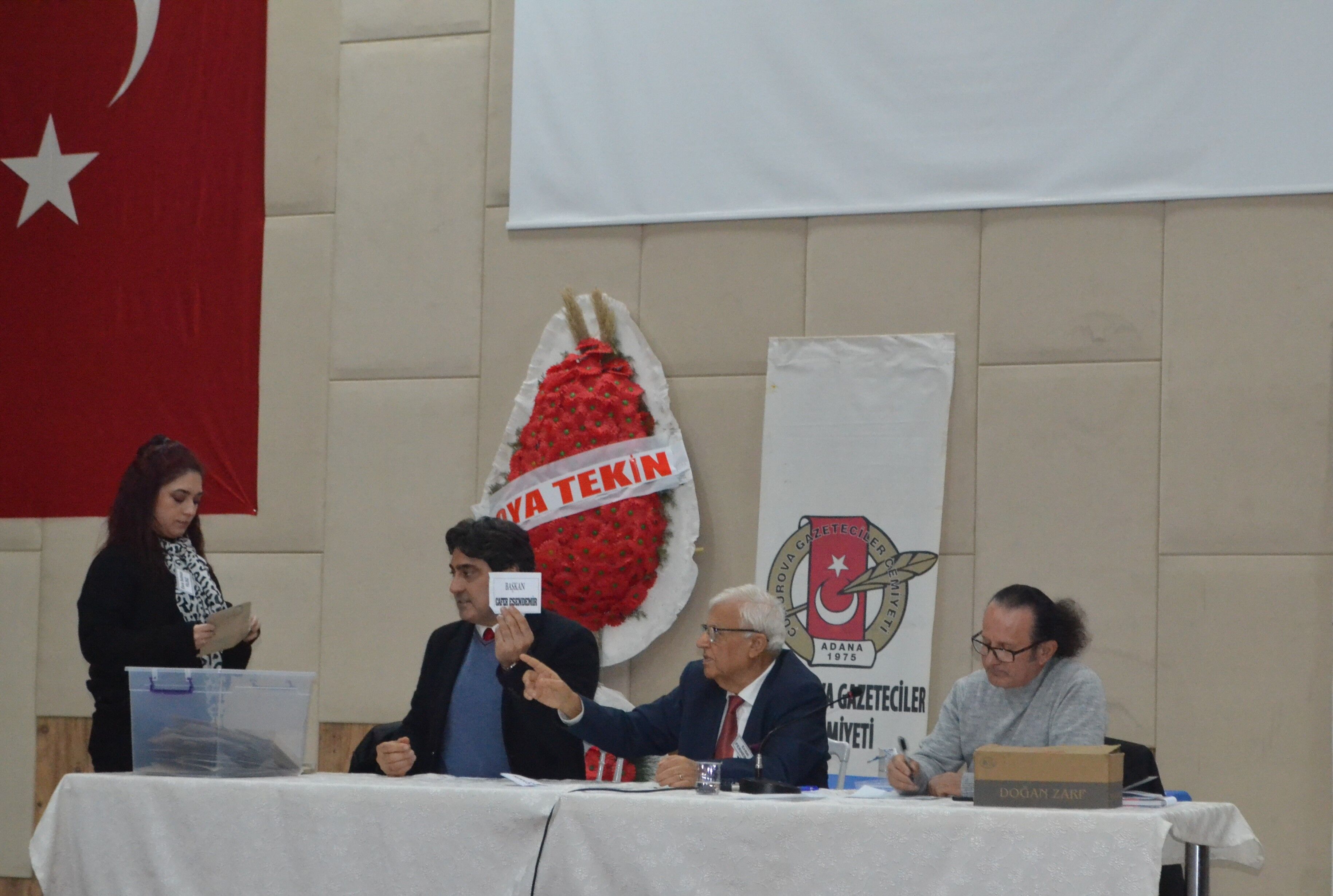 Çgc Genel Kurulunda Değişim Rüzgârı Yeni Başkan Belli Oldu (6)