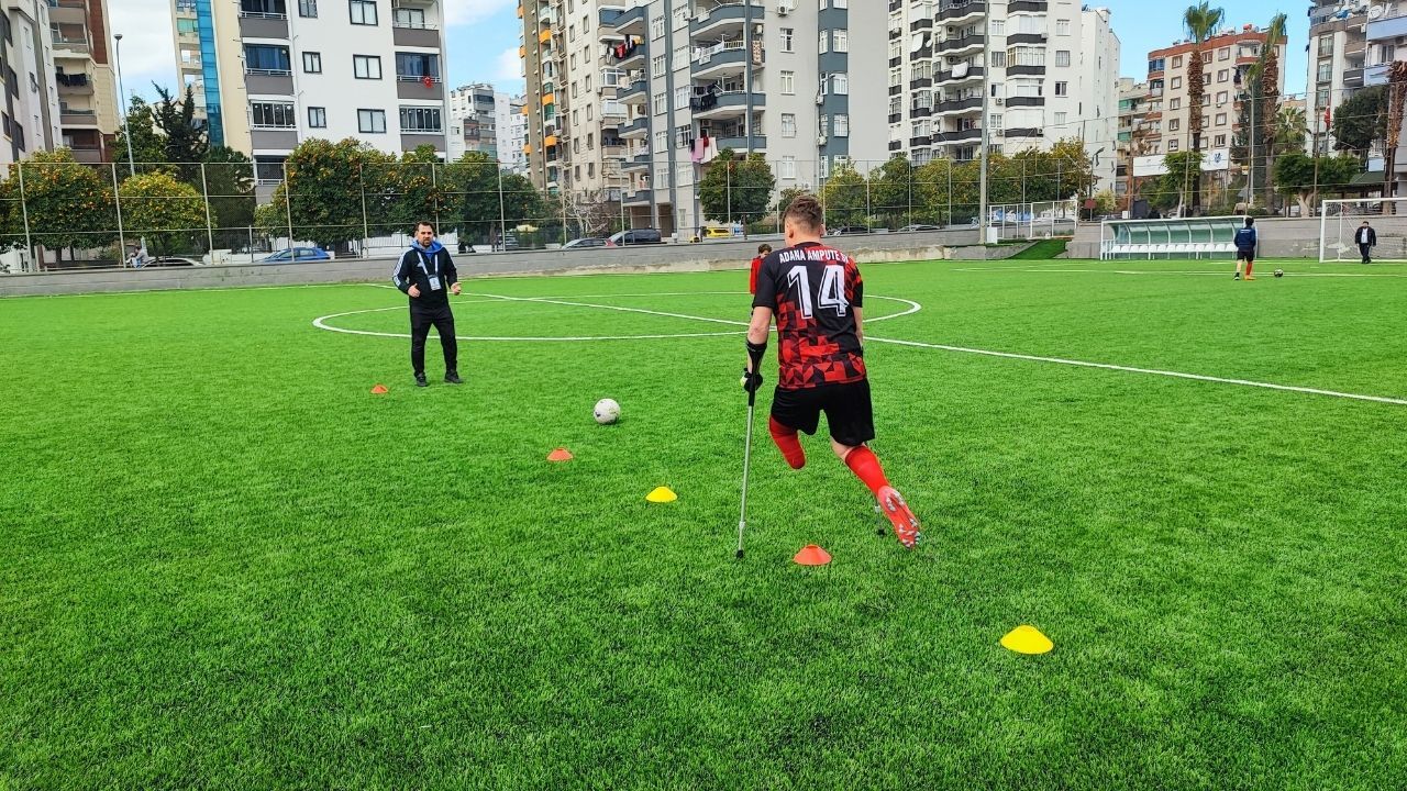 Depremzede Genç Ampute Futbolla Hayata Tutundu (2)