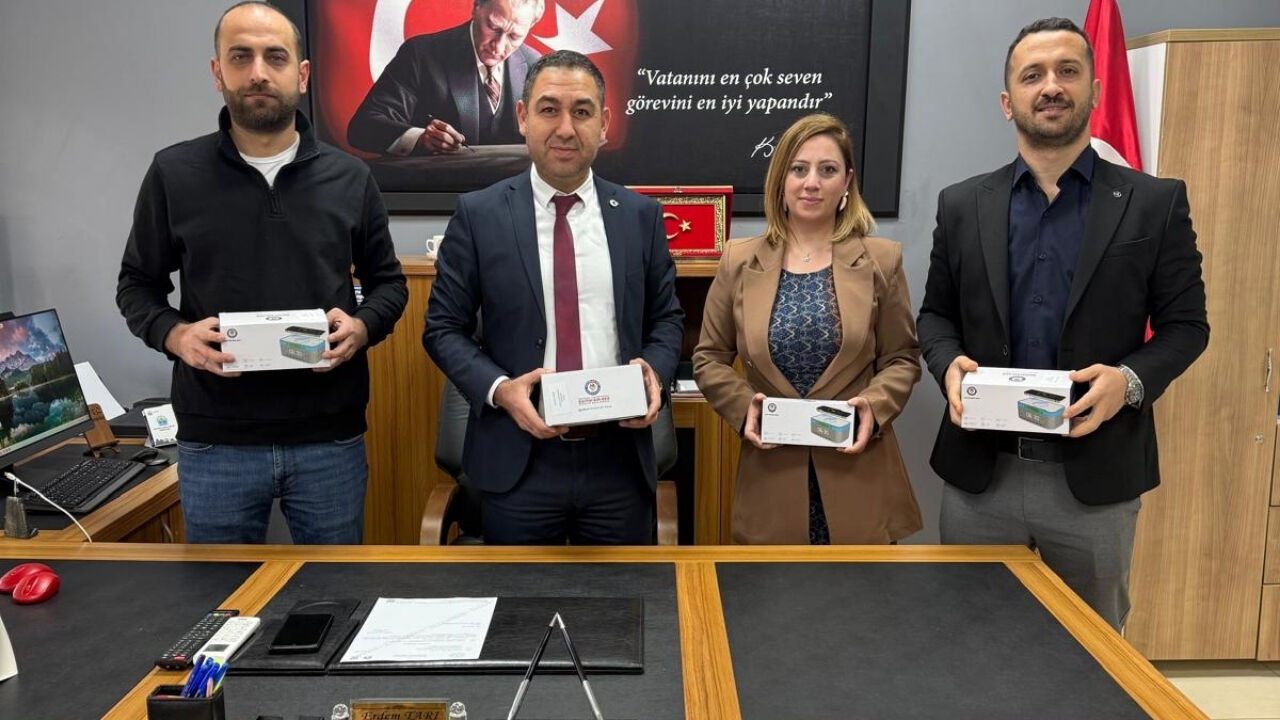Eğitim Bir Sen Adana Şubesi’nden Üyelerine Yeni Yıl Sürprizi (2)