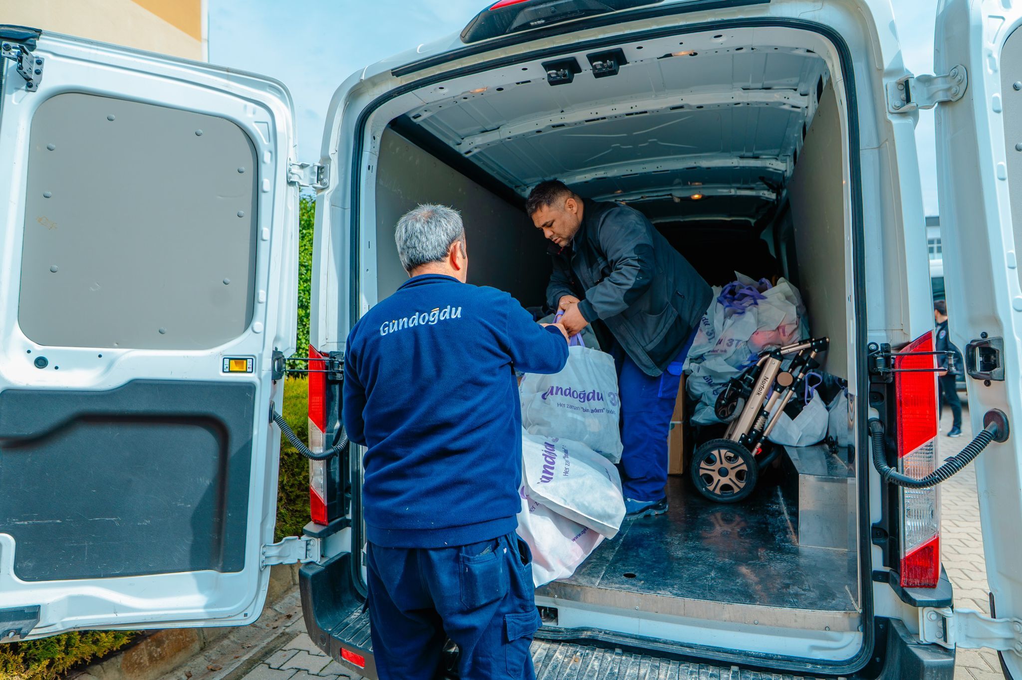 Gündoğdu Vakfı’ndan Yürek Isıtan Ziyaret (2)