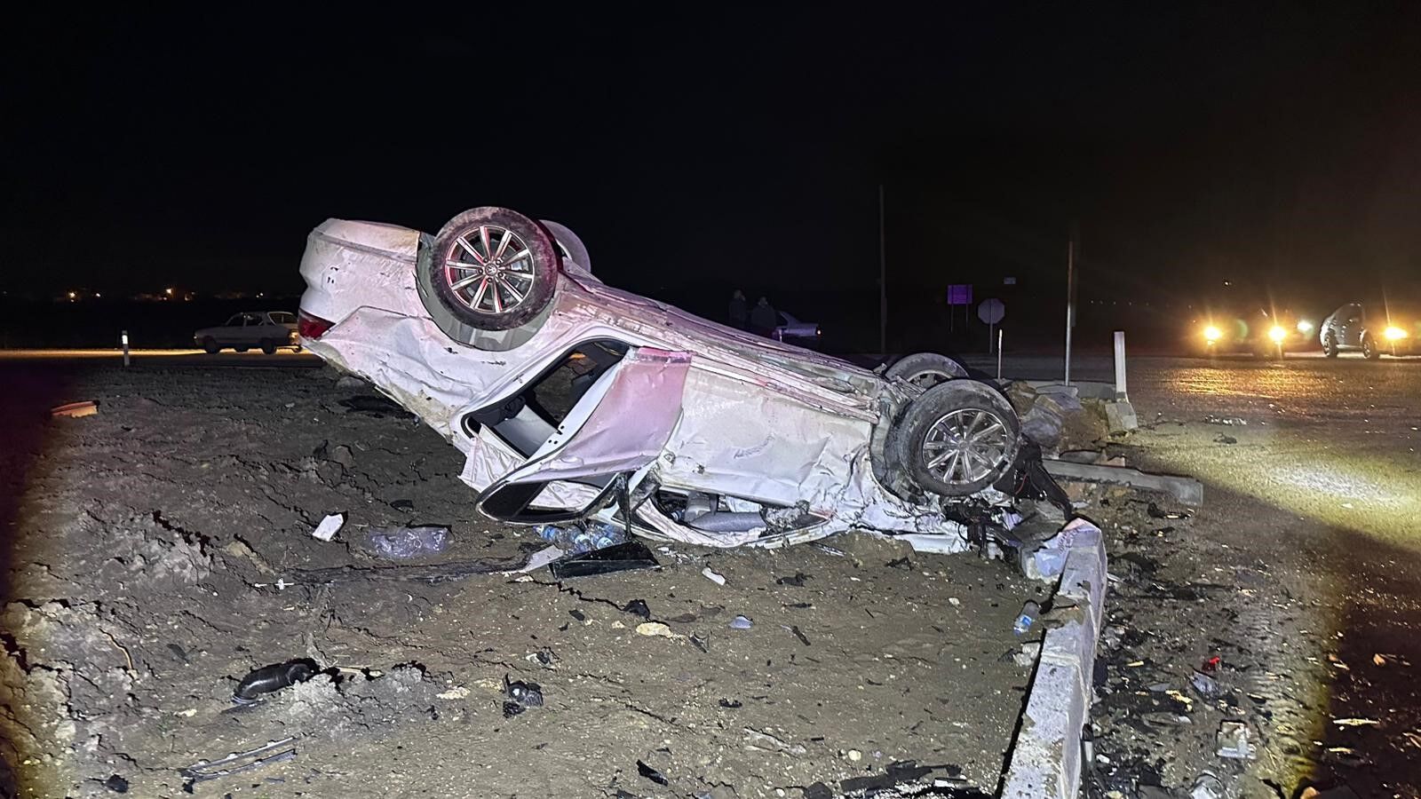 Kozan’da Feci Çarpışma Araçlar Hurdaya Döndü (2)
