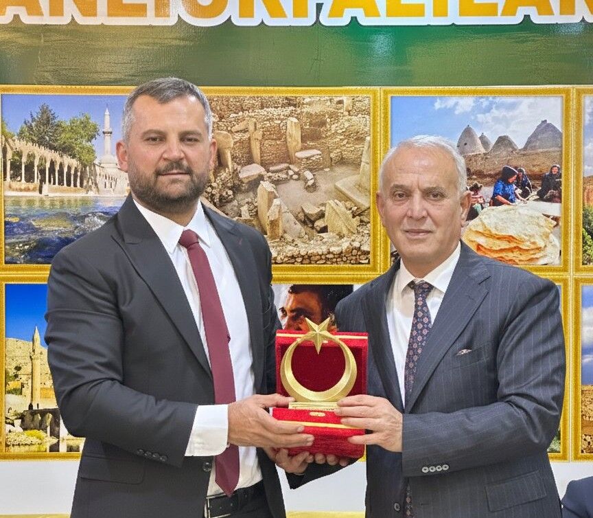 Mhp Adana İl Başkanlığı Heyetine Şanlıurfalılar Derneği’nden “Fahri Hemşehri” Unvanı (4)