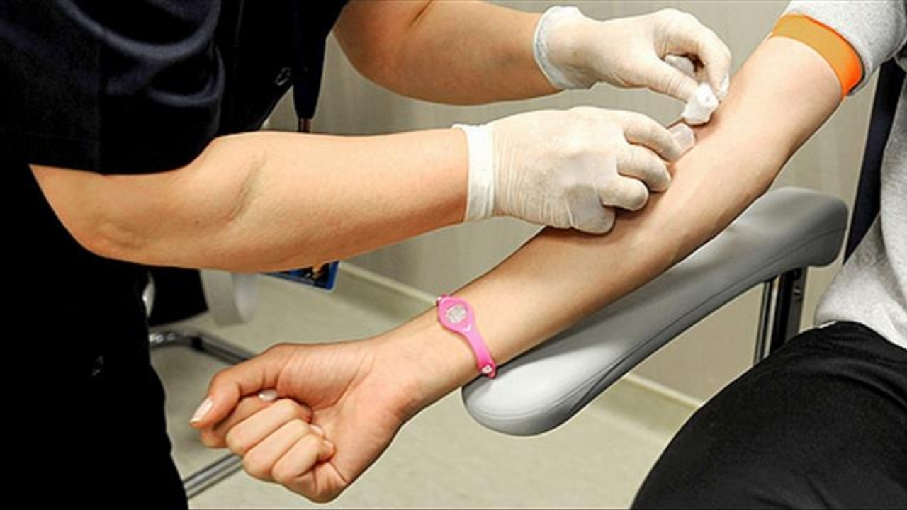 Oruçlu Iken Kan Vermek Ve Vücuda Kan Almak Orucu Bozar Mı