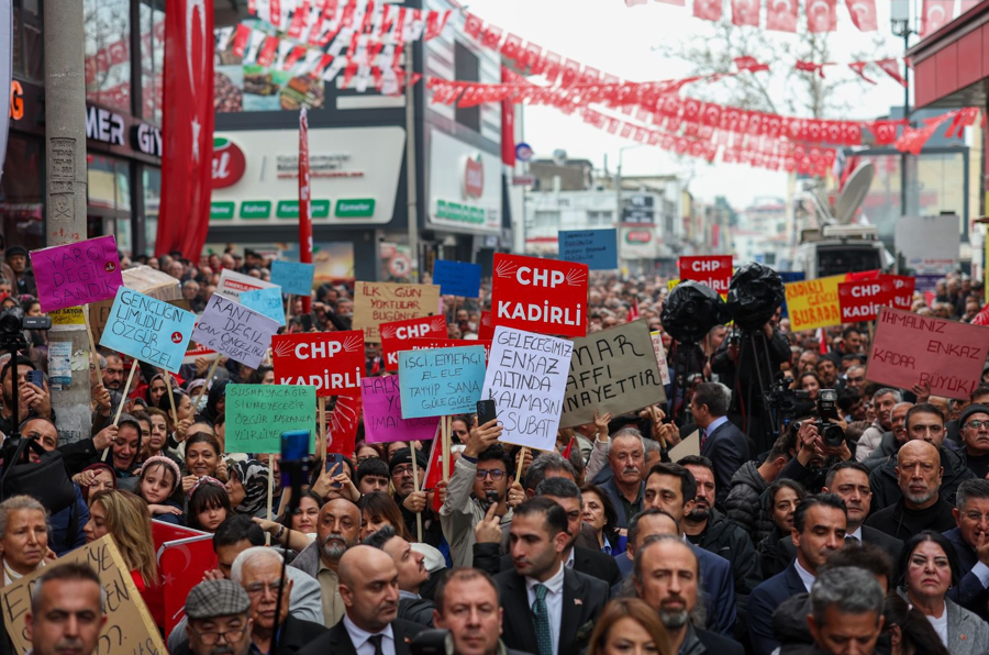 Özgür Özel’den Osmaniye’de Deprem Mesajı “Bu Işin Siyaseti Olmaz” (6)
