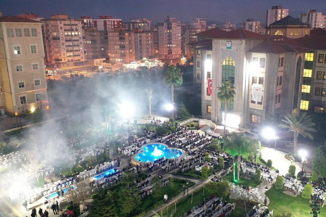 Sarıçam Belediyesi’nden İftar Buluşması “Omuz Omuza 12 Yılın Bereketini Paylaştık” (1)