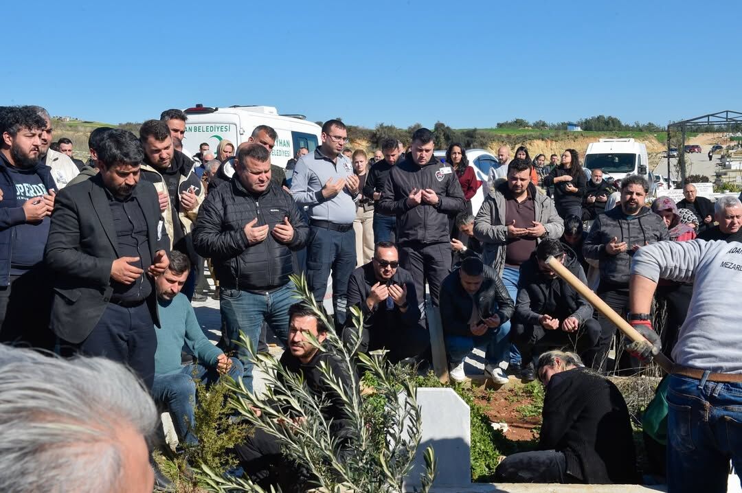 Seyhan Belediyesi Emekçisini Son Yolculuğuna Uğurladı (1)