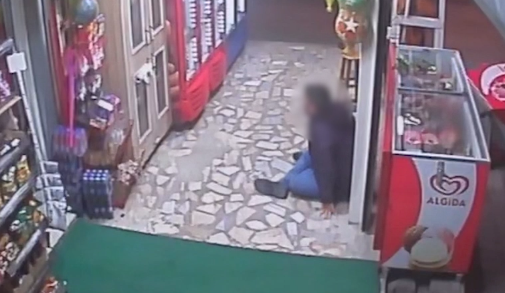 Teravih Sonrası Aynı Sokakta 20 Dakikada İki Uyuşturucu Vakası (3)