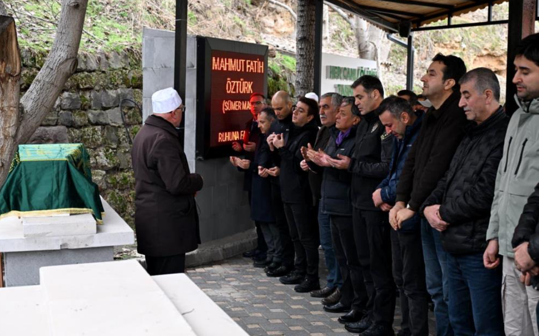 Yaya Geçidinde Feci Kaza 17 Aylık Mahmut Bebek Yaşamını Yitirdi (1)