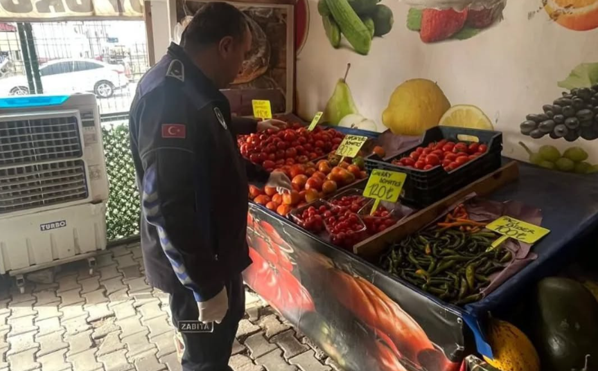 Yumurtalık’ta Gıda Işletmelerine Sıkı Denetim Halk Sağlığı Ön Planda (1)