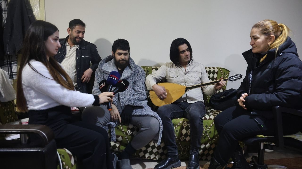 3 Yıldır Evden Çıkmıyordu 25 Yaşına Bilgisayar Başında Girdi (2)
