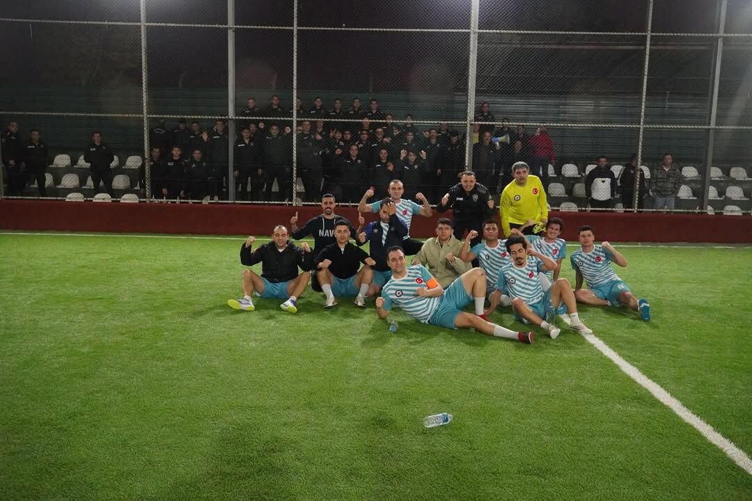 Adana Emniyet Müdürlüğü Futbol Takımı Çeyrek Finalde (3)