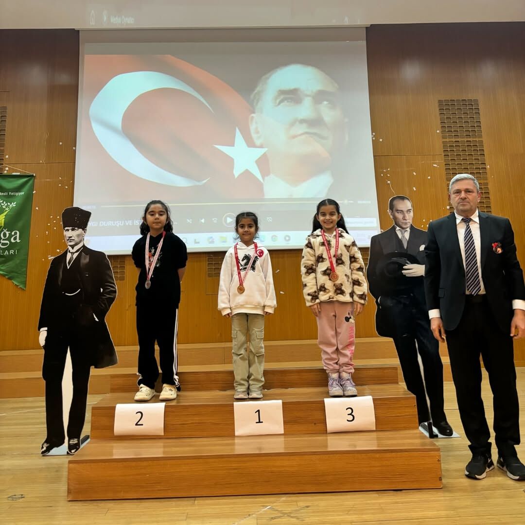 Adana’da 165 Sporcunun Katıldığı Çanakkale Satranç Turnuvası Sona Erdi (2)-1