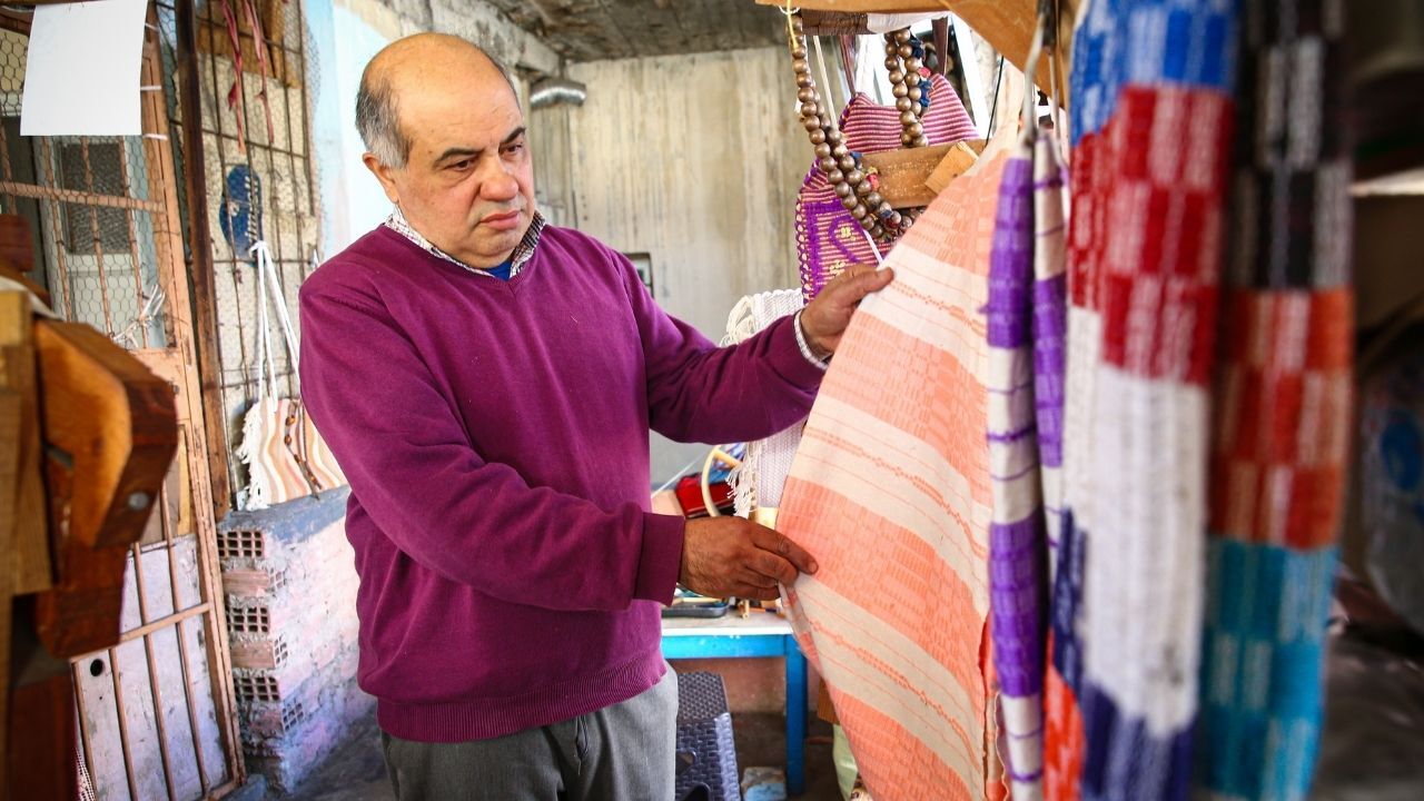 Adana’da Bir Usta 40 Yıllık Dokuma Tezgahını Yaşatıyor (2)