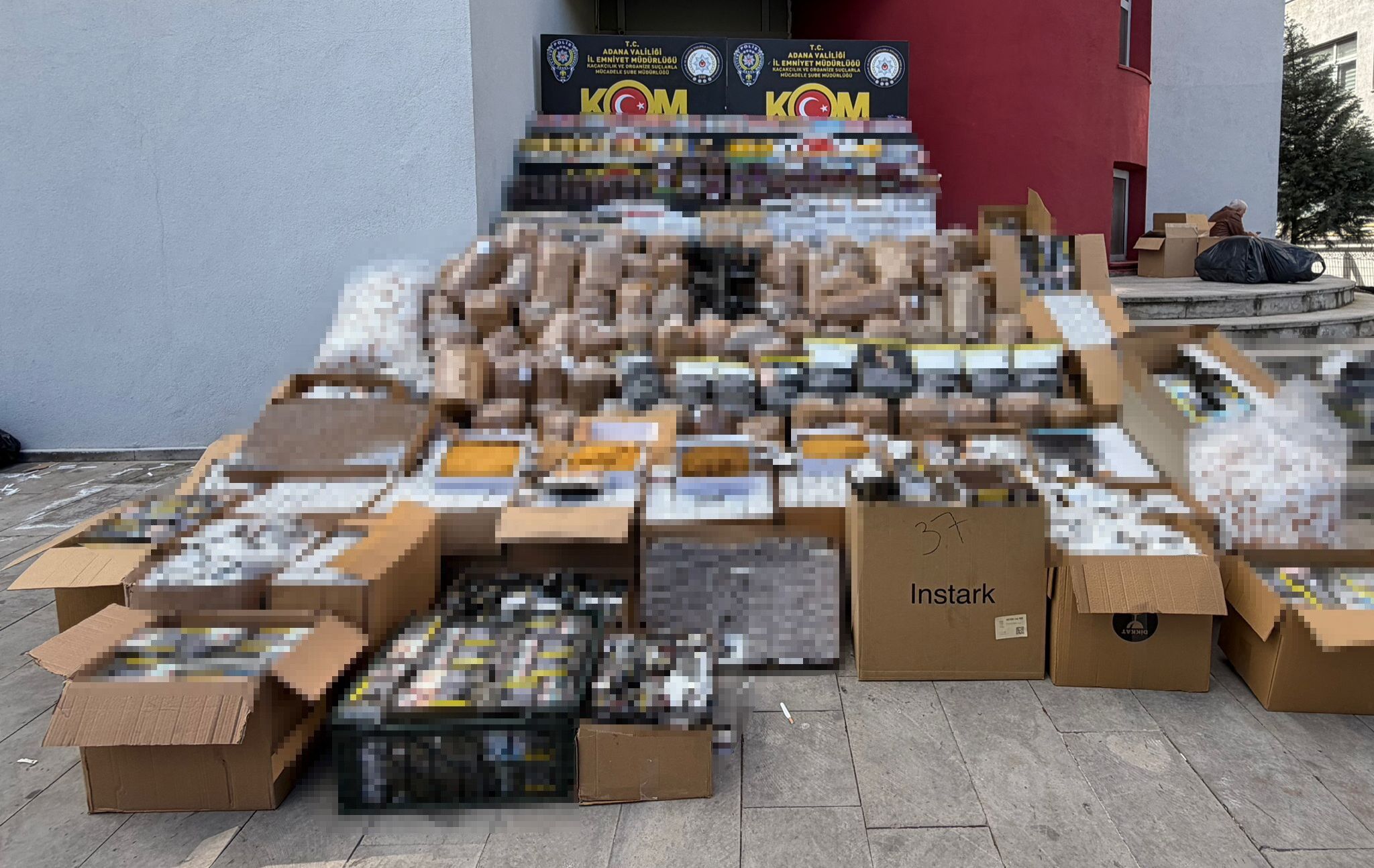 Adana'da Büyük Kaçakçılık Operasyonu Yapıldı (1)-1