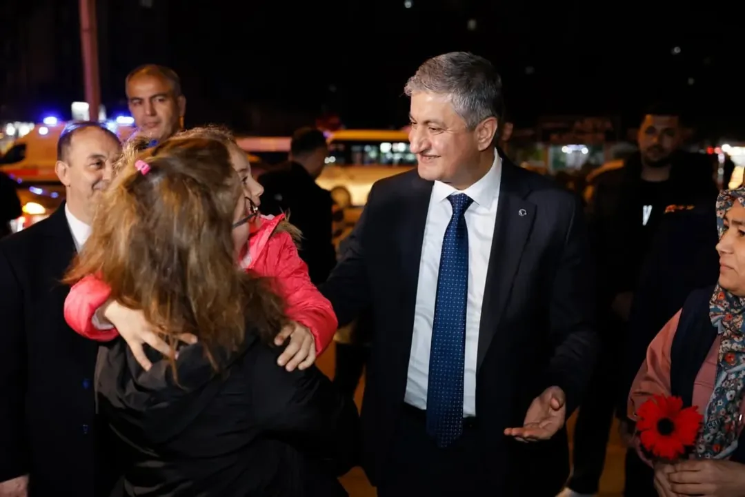 Adana’da “Huzur Ve Güven” Uygulaması 15 İlçede 2 Bin 331 Personel Sahada (1)