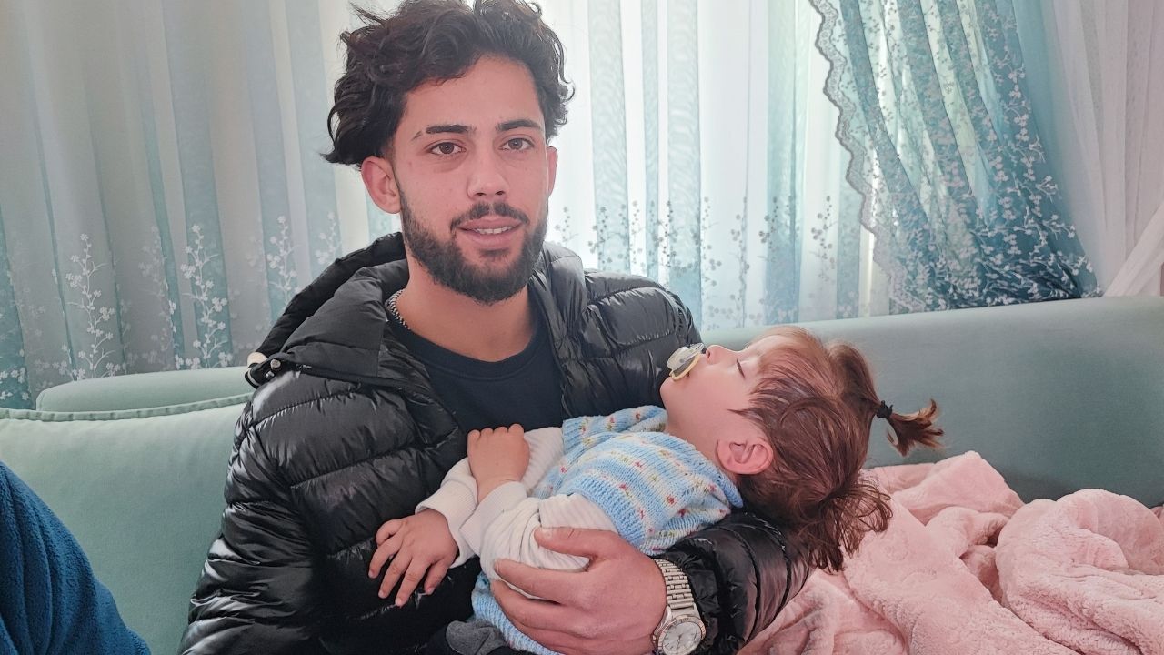 Adana’da Kahraman İşçi Kurtardığı Bebekle Yeniden Buluştu