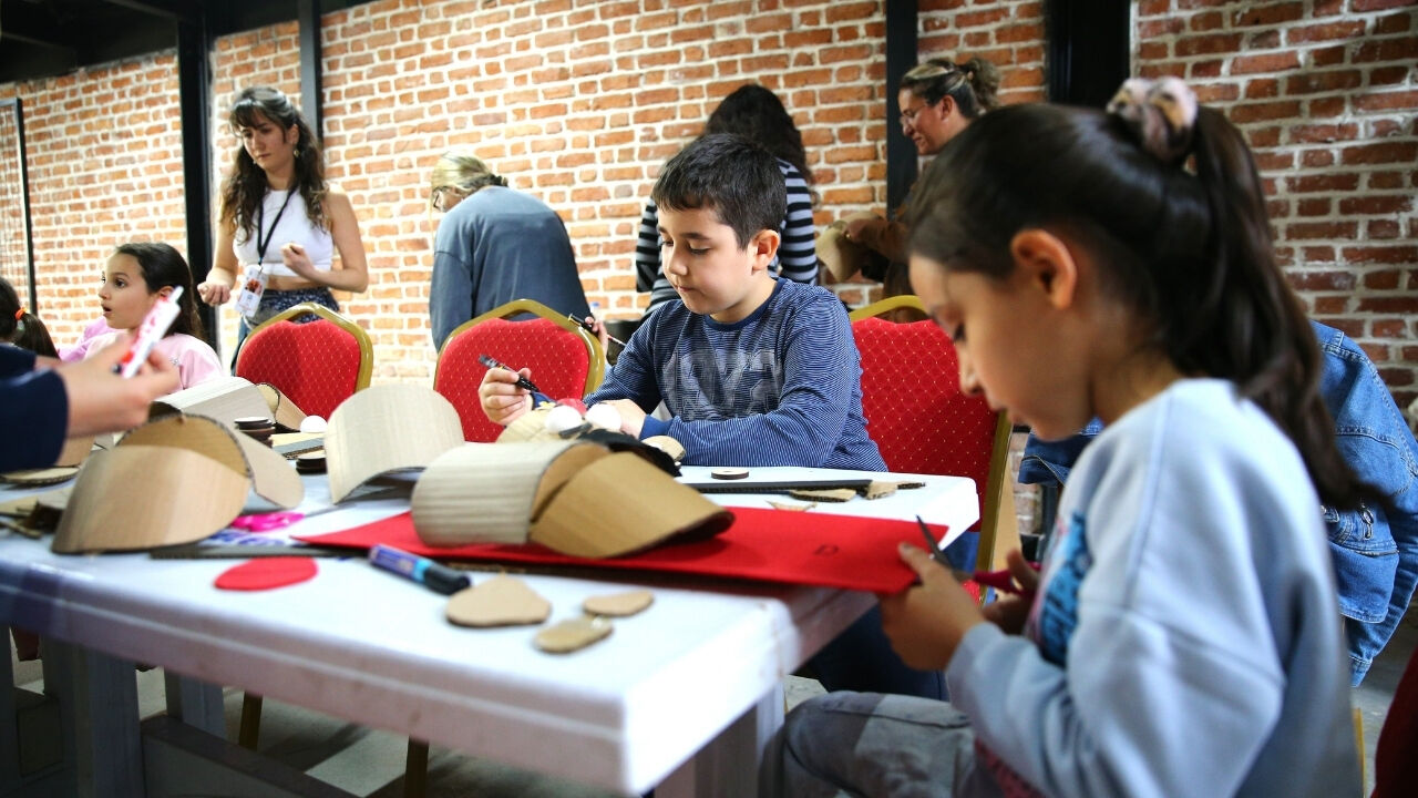 Adana'da Tiyatro Festivali'nde Çocuklar Için Sanat Dolu Mola (3)