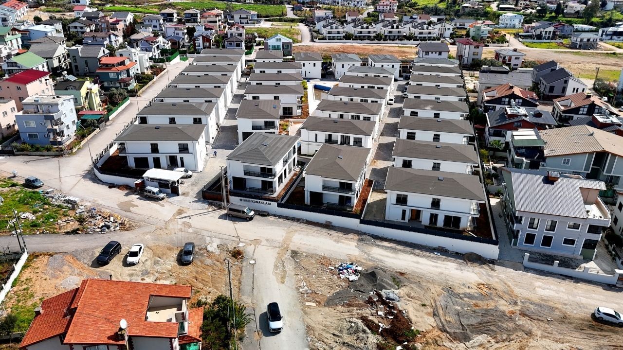 Adana’da “Villakondu” Skandalı Villa Diye Gecekondu Satılıyor!