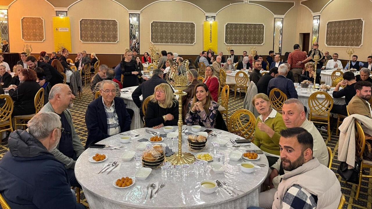 Adanalı Emlakçılar Iftar Sofrasında Buluştu